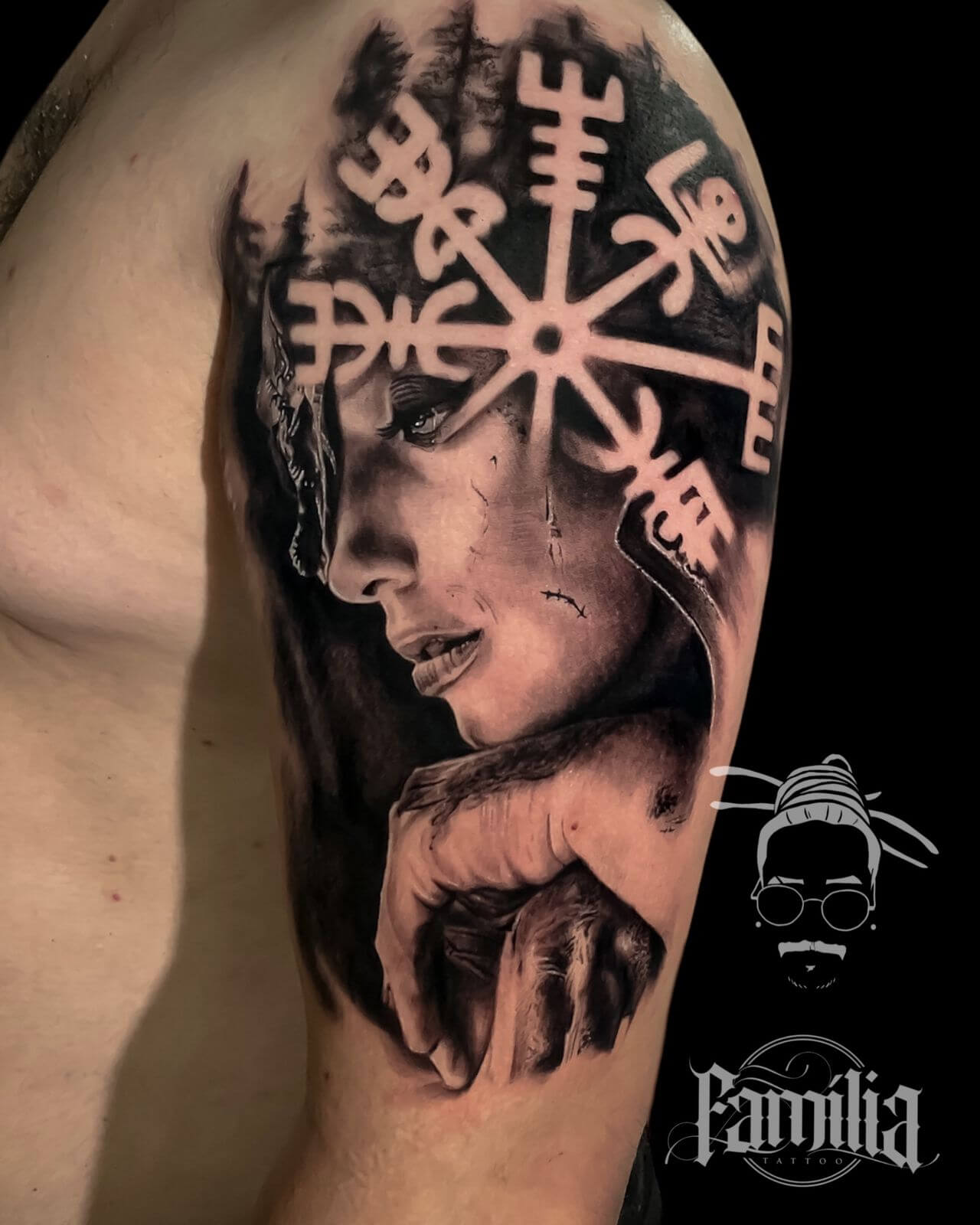 Nenem Lopes tatuagem